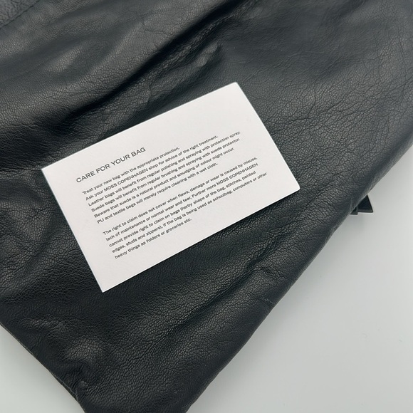 Moss Copenhagen Black Leather Crossbody / Clutch - Picture 6 of 11